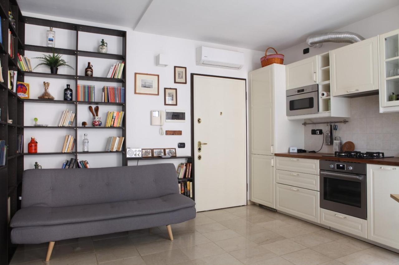 Terrace Apartment Close To Metro Station Milan Extérieur photo