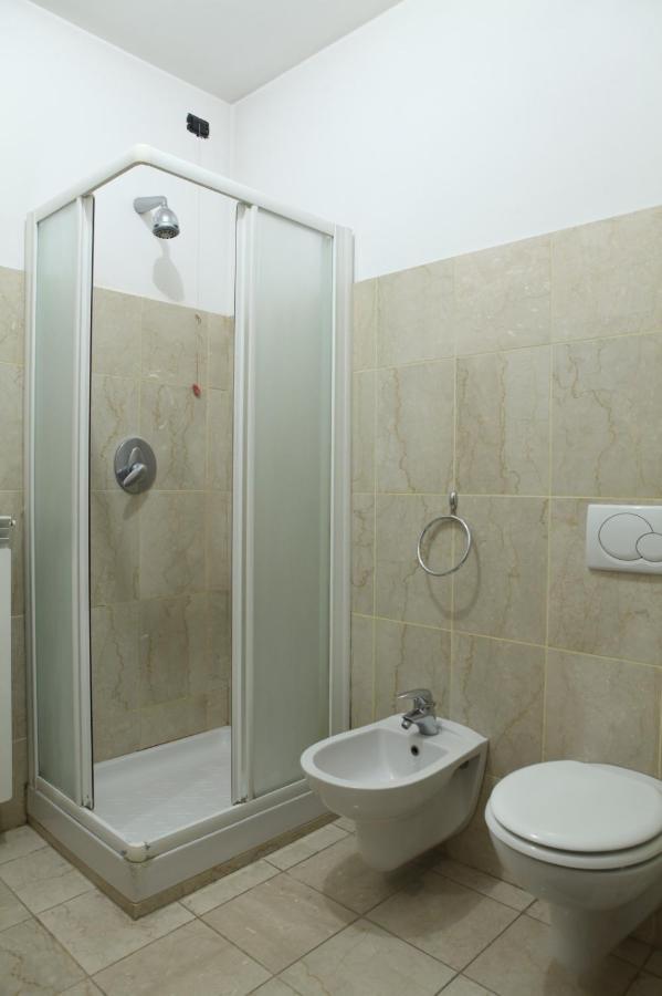 Terrace Apartment Close To Metro Station Milan Extérieur photo
